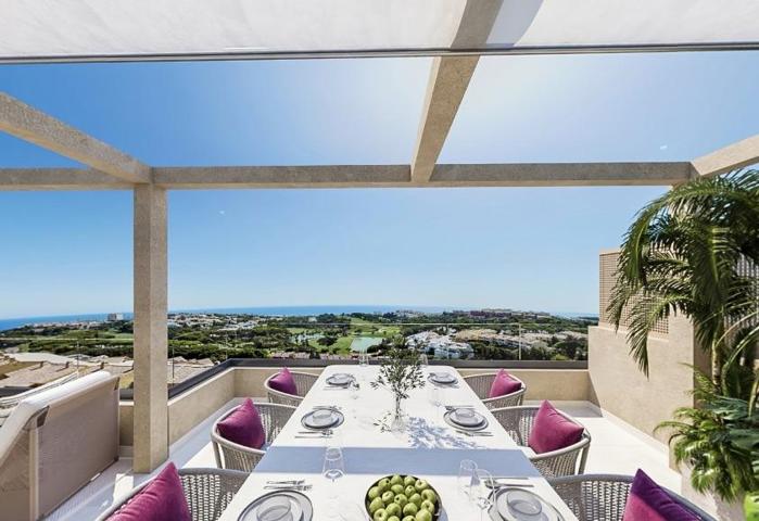 DISFRUTE DE TERRAZAS CON ORIENTACION SUR Y VISTAS AL MAR, DEL GOLF, DE LA PLAYA, DE LA COSTA DEL SOL photo 0
