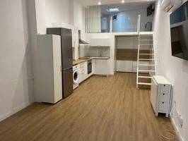 ALQUILER DE LOCAL EN ZONA PERE GARAU photo 0