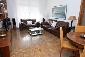 Piso amplio en Calle Mallorca photo 0