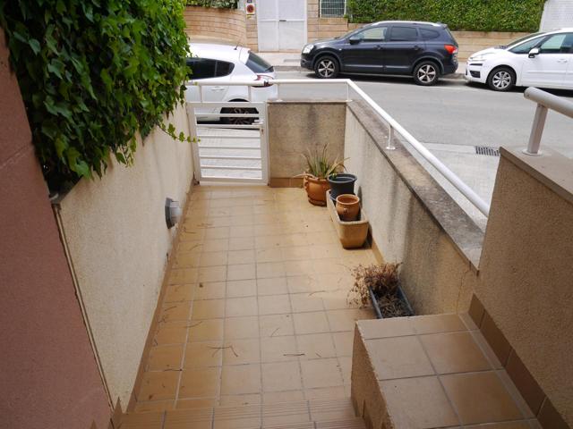 Chalet Adosado con dos plazas de aparcamiento en zona Colegios photo 0