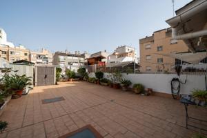 Piso con terraza en zona Plaza de Toros photo 0