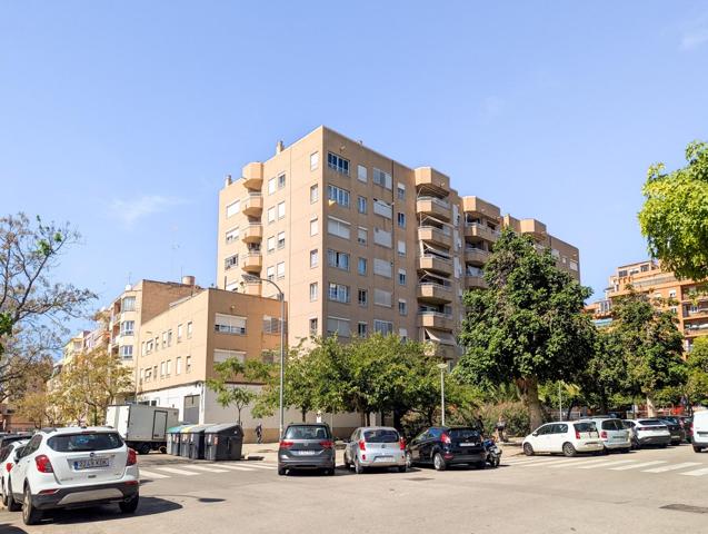 Piso con parking Calle Colliure photo 0