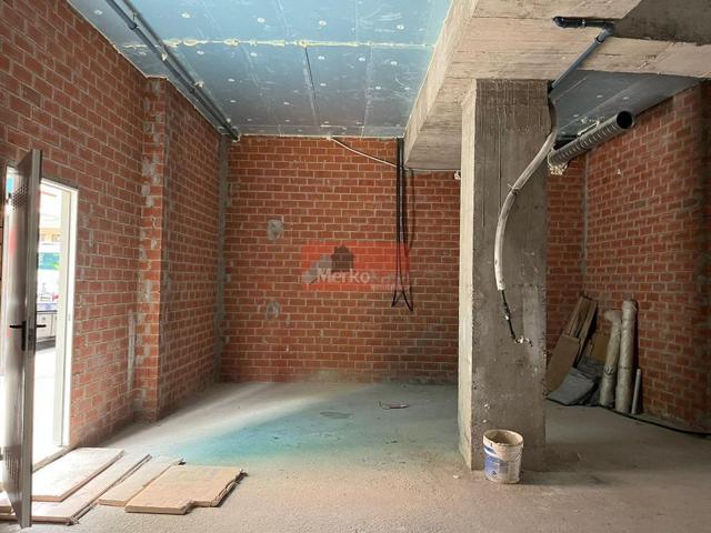 SE ALQUILA LOCAL COMERCIAL EN OBRA EN EDIFICIO DE NUEVA CONSTRUCCIÓN EN AVD. CORUÑA photo 0