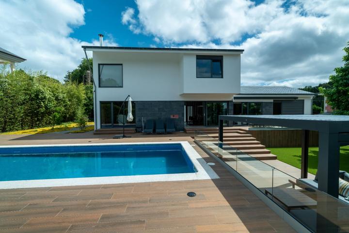 SE VENDE ESPECTACULAR CASA DE DISEÑO A POCOS MINUTOS DE LUGO!!!! photo 0