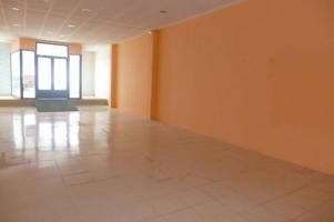 Local comercial en venta o alquiler photo 0