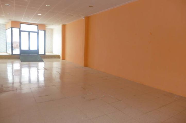 Local comercial en venta o alquiler photo 0