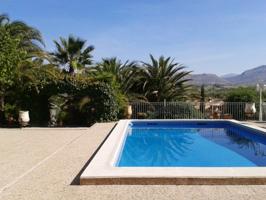 Estupendo chalet en venta photo 0