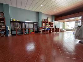 local comercial en alquiler photo 0
