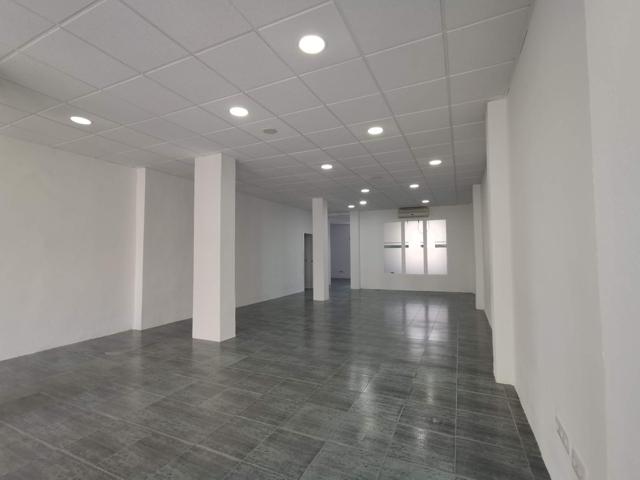 Local comercial en alquiler photo 0