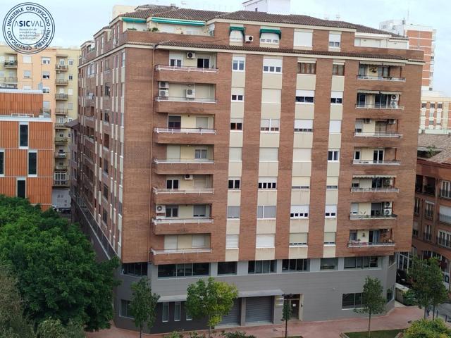 PISO AMPLIO Y LUMINOSO DE 4 HABITACIONES Y 2 BAÑOS EN EL CENTRO DE CASTELLÓN ZONA BORRULL photo 0