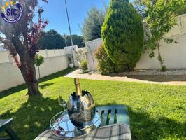 Oportunidad en Benicasim: Chalet Reformado con Parcela Privada Cerca del Mar photo 0