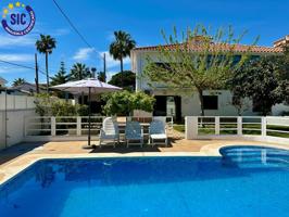 Villa con piscina en Benicàssim a solo 3 minutos de la Playa. Espacio, confort, encanto Mediterráneo. photo 0