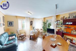 Piso VPO con garaje y trastero en la UJI, 3 habitaciones,  2 baños con zonas comunes en Castellón photo 0