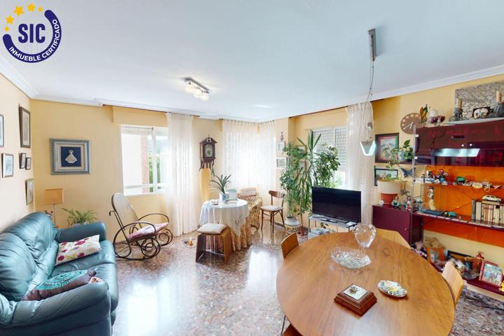 Piso VPO con garaje y trastero en la UJI, 3 habitaciones, 2 baños con zonas comunes en Castellón photo 0