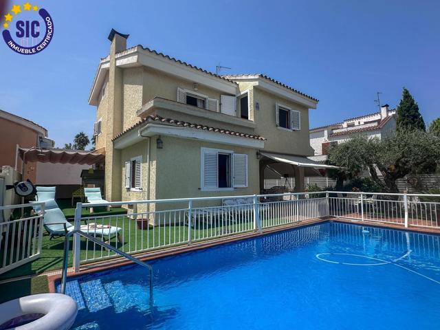 Espectacular villa con piscina privada, jardín y placas solares a 700 metros del mar en Benicasim (Castellón) Mar Mediterraneo photo 0