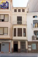 Casa céntrica para rehabilitar en el corazón de Castellón, ideal para vivir, negocio, comercio o inversión. photo 0