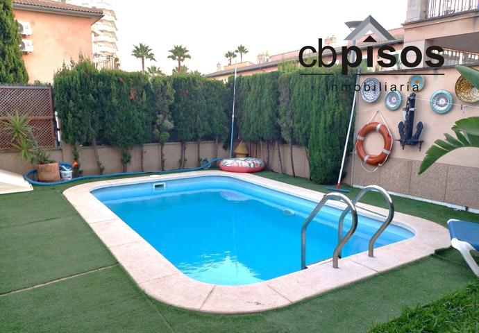 SE VENDE ESPECTACULAR CHALET CON PISCINA PROPIA photo 0