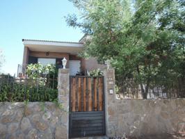 Chalet ocupado en Caraquiz photo 0