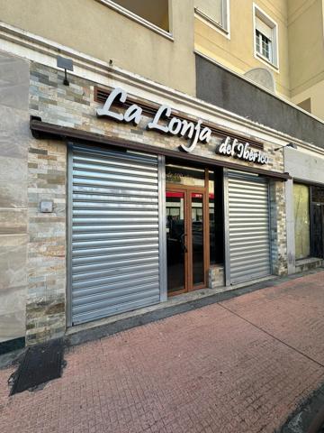 Amplio Local Comercial en Jardines del Guadiana photo 0