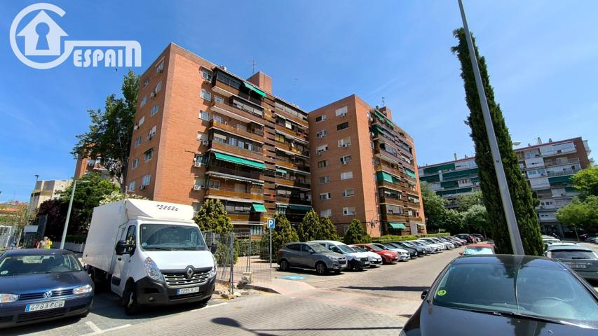 PISO DE 3 DORMITORIOS CON TERRAZA Y ASCENSOR photo 0