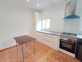 PISO REFORMADO EN ZONA SOLEDAD NORTE!!! 235.000€ photo 0