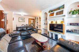 PISO CON PLAZA DE PARKING EN PLAZA DE TOROS 470.000€ photo 0