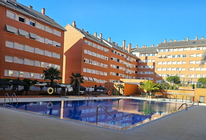 Piso En alquiler en Avenida De Santo Domingo De La Calzada, 23, Fuencarral, Madrid photo 0