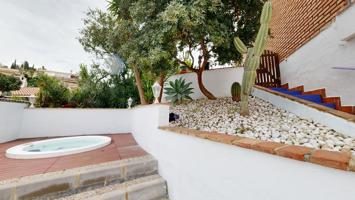 Unifamiliar Pareada En venta en Calle Terraza, Los Pacos, Fuengirola photo 0
