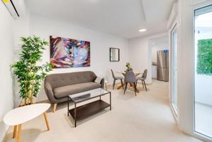 Piso En venta en Calle Palangreros, Zona Puerto Deportivo, Fuengirola photo 0