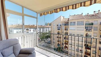 Piso En venta en Calle Teresa Zabell, Zona Puerto Deportivo, Fuengirola photo 0