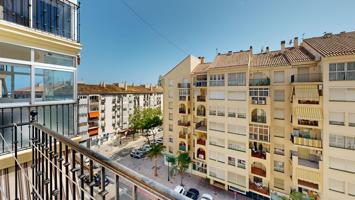 Piso En venta en Calle Teresa Zabell, Zona Puerto Deportivo, Fuengirola photo 0