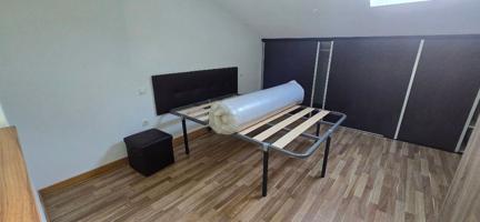 Unifamiliar Pareada En alquiler en Villariezo photo 0