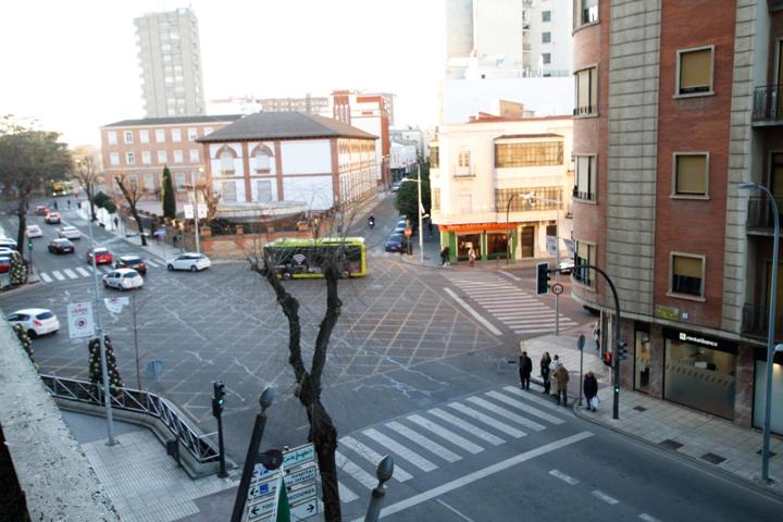 Piso en venta Ronda del Pilar zona centro (Edificio Sara) photo 0