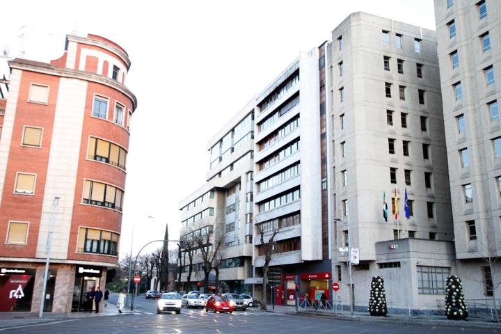 Piso en venta Ronda del Pilar ,zona centro (Edificio Sara) photo 0