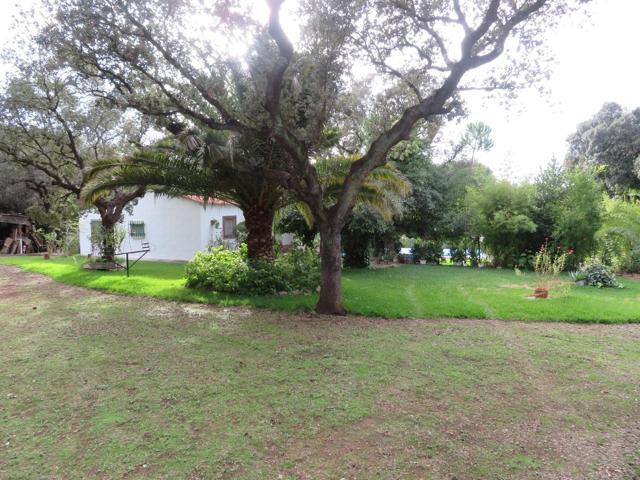 Casa De Campo En venta en Tres Arroyos, Badajoz photo 0