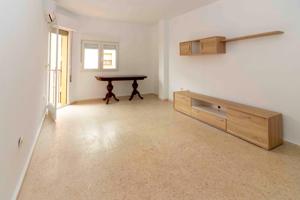 EXCELENTE PISO EN MONTIJO EN ALQUILER photo 0