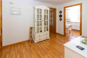 Amplio y Precioso Apartamento en la Estación de Badajoz – ¡Listo para Entrar a Vivir! photo 0