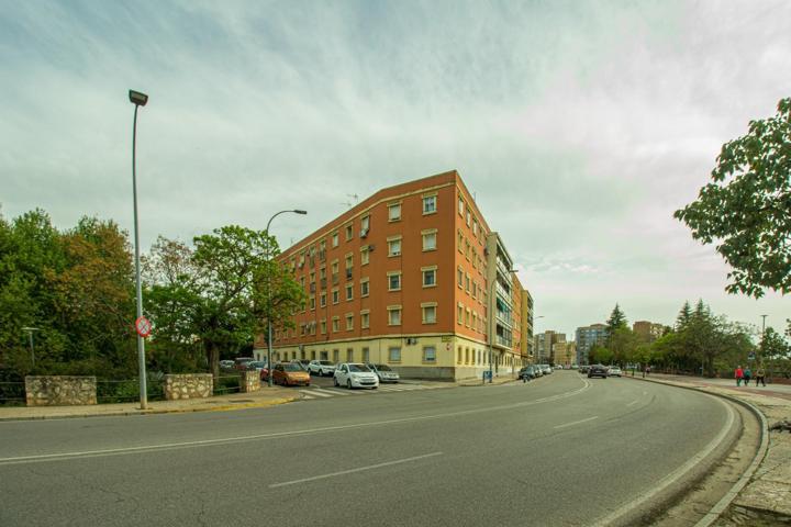 VIVIENDA EN VENTA DE 4 DORMITOROS VISTAS AL RIO EN BADAJOZ photo 0