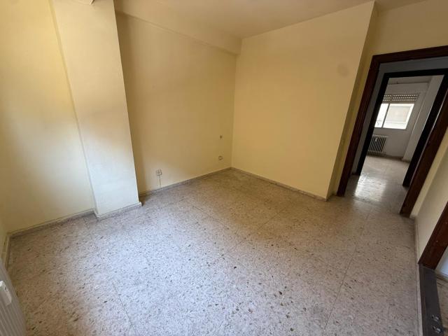 ¡¡OCASIÓN PISO PARA REFORMAR EN ZONA CENTRO!! photo 0