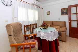CASA A LA VENTA EN CERRO DE REYES photo 0