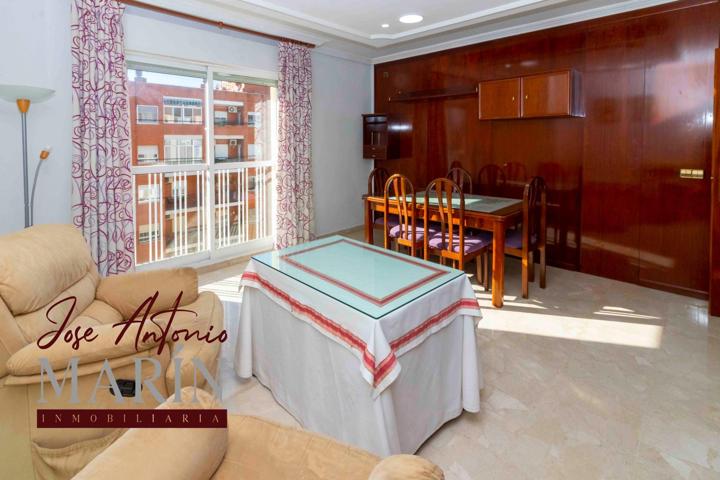 MARAVILLOSO PISO SITUADO EN PLENO SAN ROQUE photo 0