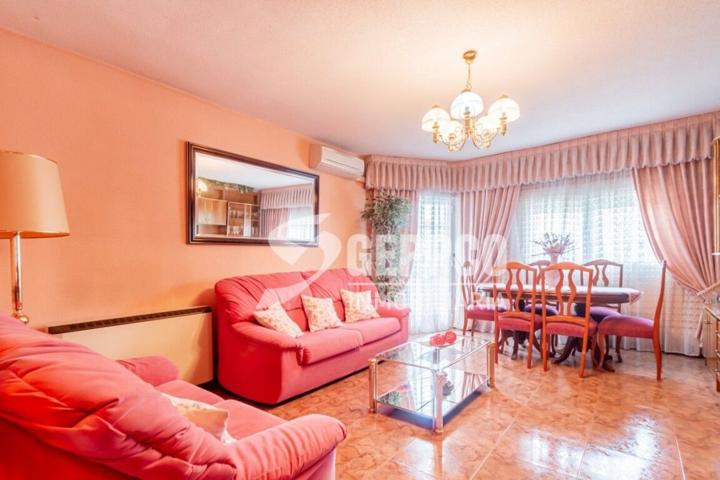 Piso En venta en San Blas, Madrid photo 0