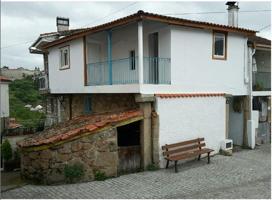 Unifamiliar Pareada En venta en Calle Nogueira, Couto, Ourense photo 0