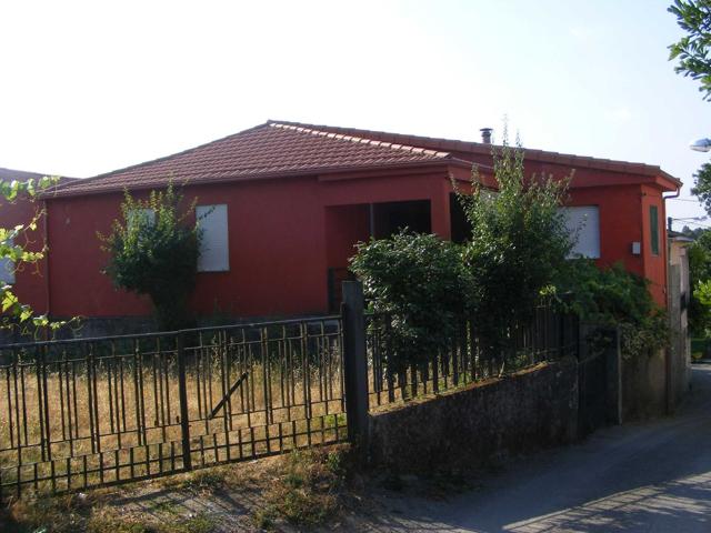 Casa De Campo En venta en Lg Quintas, 43, Coles photo 0