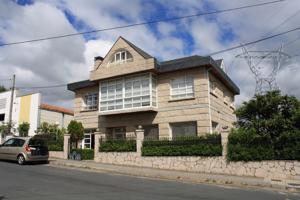 Casa En venta en Calle Germán Ancochea, 6, Puebla De Trives photo 0