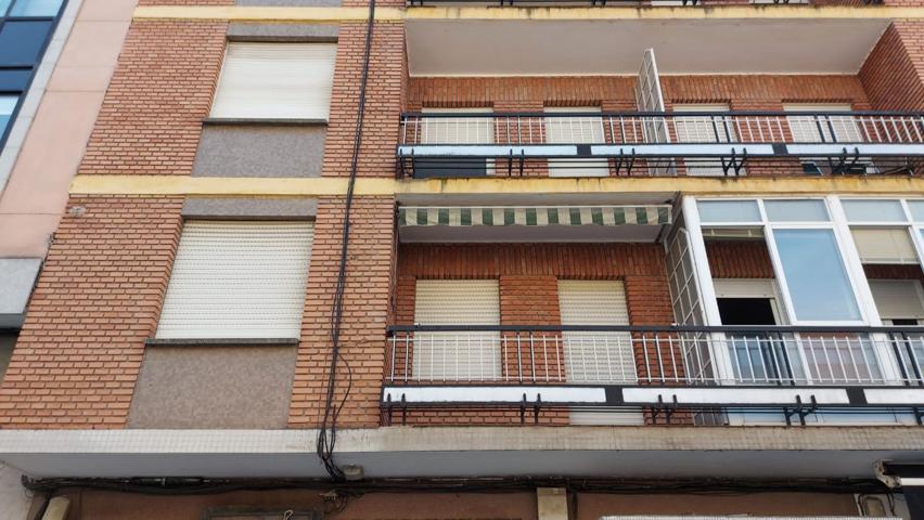 Piso En venta en Av Bierzo Do, 42, O Barco De Valdeorras photo 0