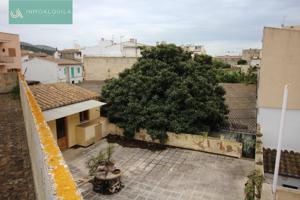 Edificio de 920m2 centro Alcudia dist. Almacen 220m2, vivienda 200m2, parking 500m2. photo 0