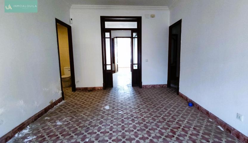 BAJOS CON GARAJE Y PISO photo 0