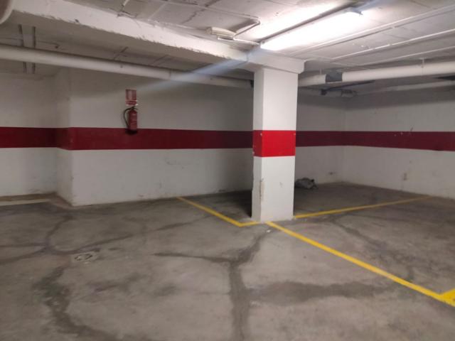 Parking En venta en Luis Montoto - Santa Justa, Sevilla photo 0