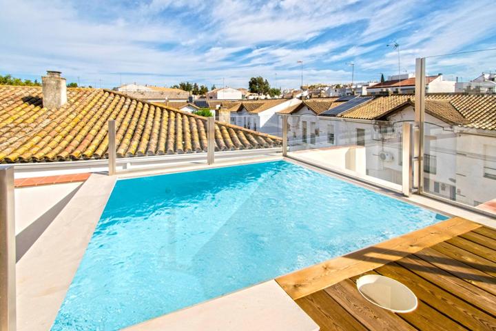 Preciosa casa adosadas de diseño de 3 dormitorios, con solárium y piscina privada, photo 0